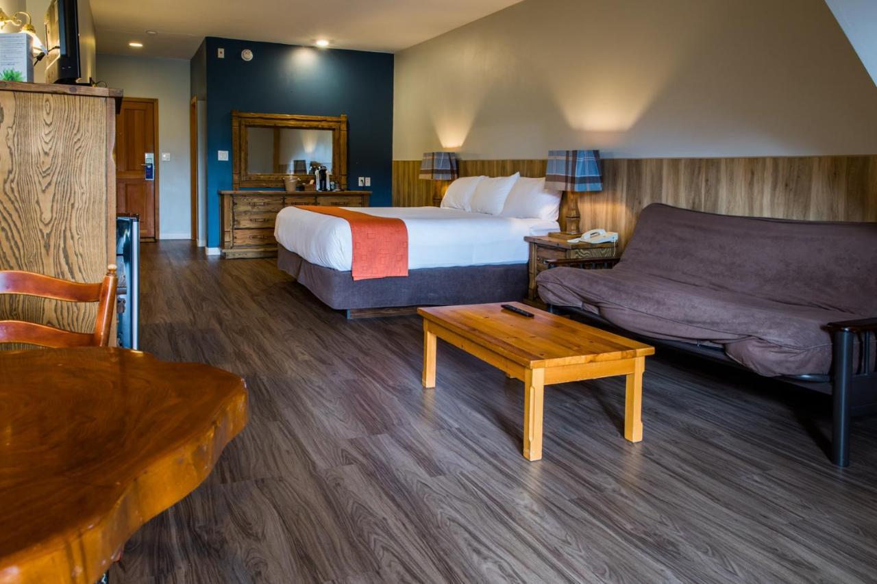 Glacier House Hotel & Resort Revelstoke Exterior photo