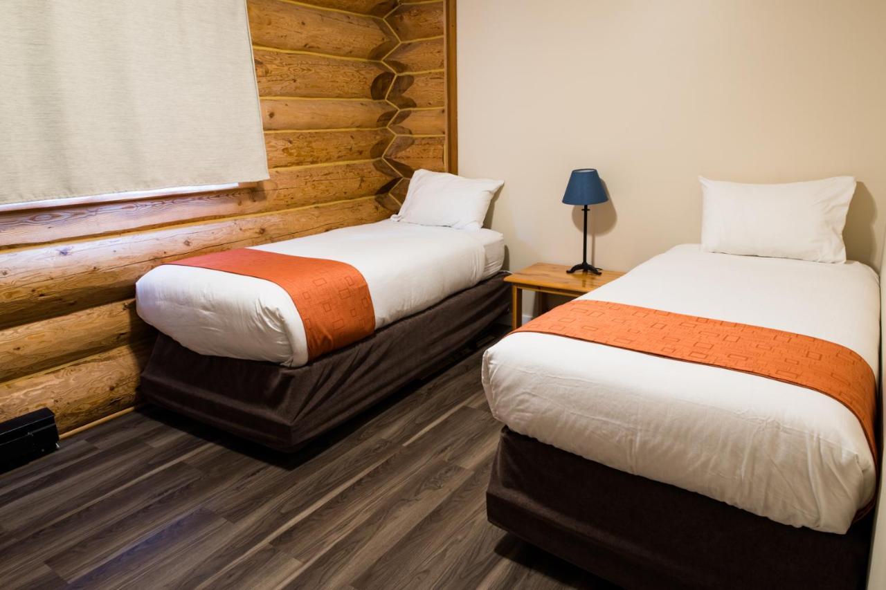 Glacier House Hotel & Resort Revelstoke Exterior photo