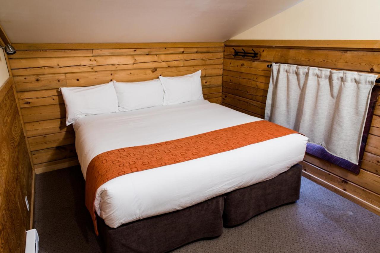 Glacier House Hotel & Resort Revelstoke Exterior photo