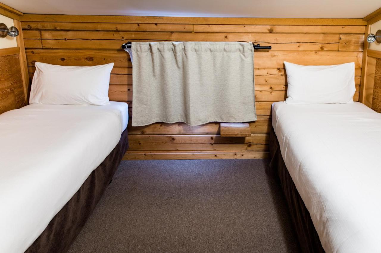Glacier House Hotel & Resort Revelstoke Exterior photo