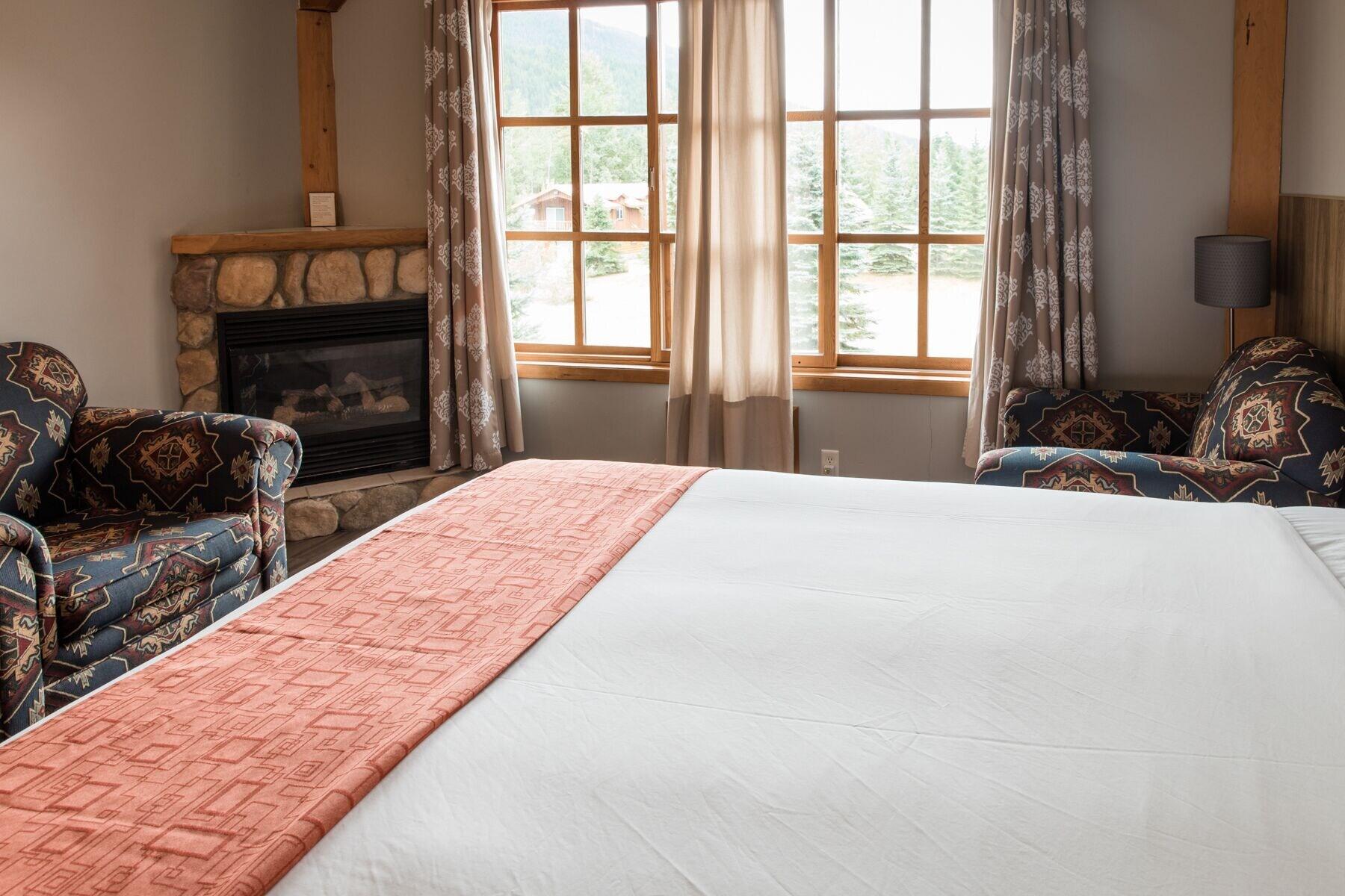 Glacier House Hotel & Resort Revelstoke Exterior photo