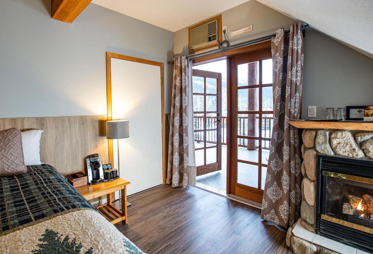 Glacier House Hotel & Resort Revelstoke Exterior photo